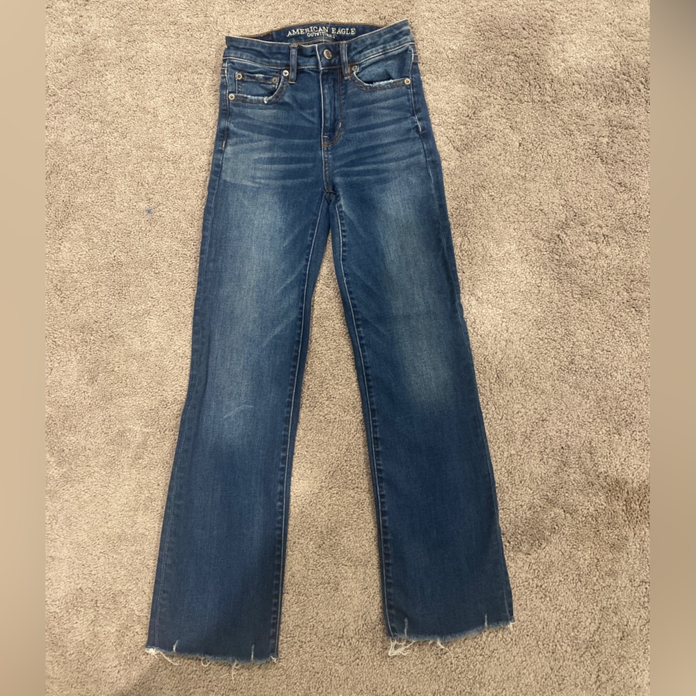 AMERICAN EAGLE HI-RISE FLARE JEANS